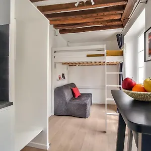 Lovely Mezzanine In The Heart Of 3m Appartamento Parigi